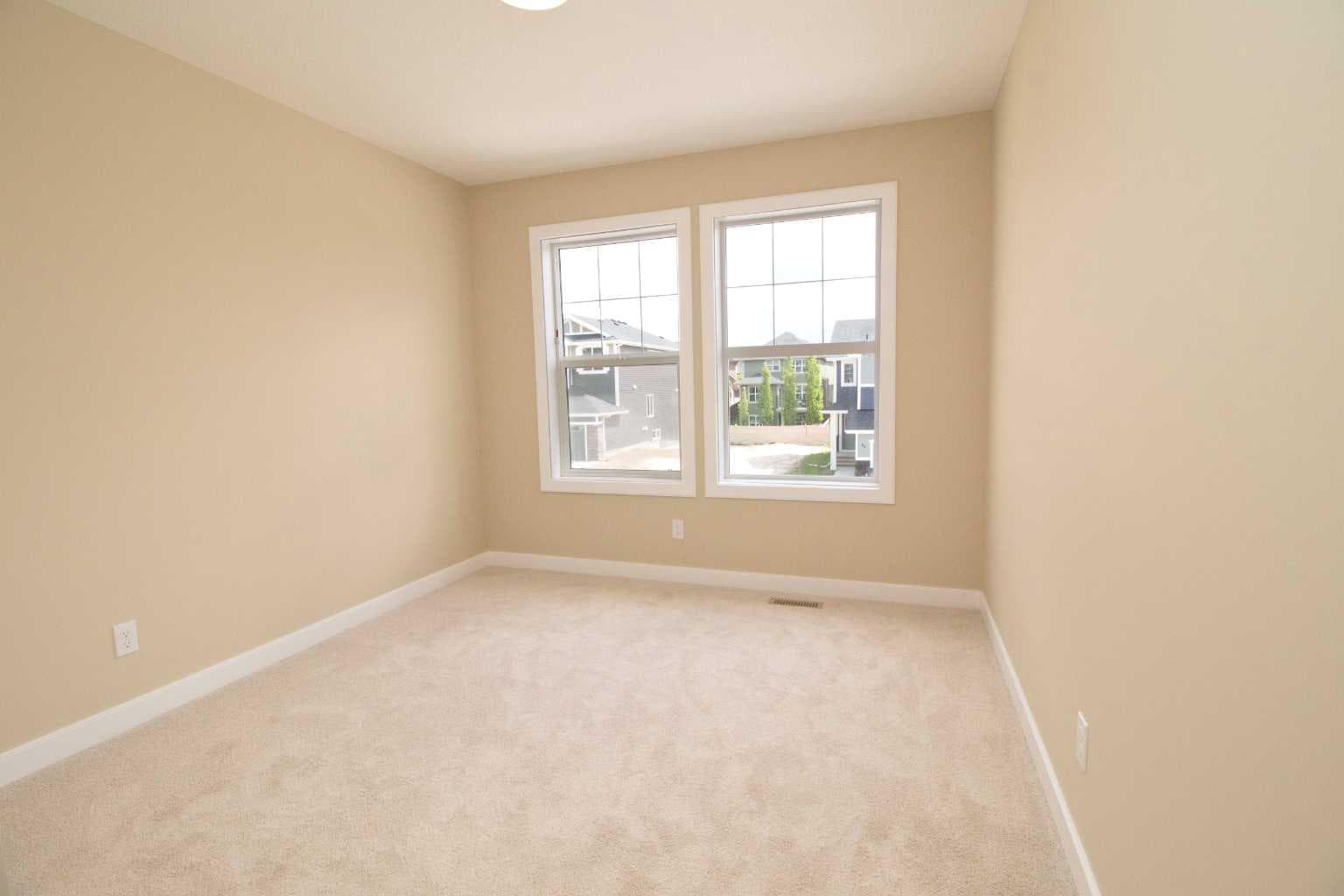 63 Sunrise Heath 