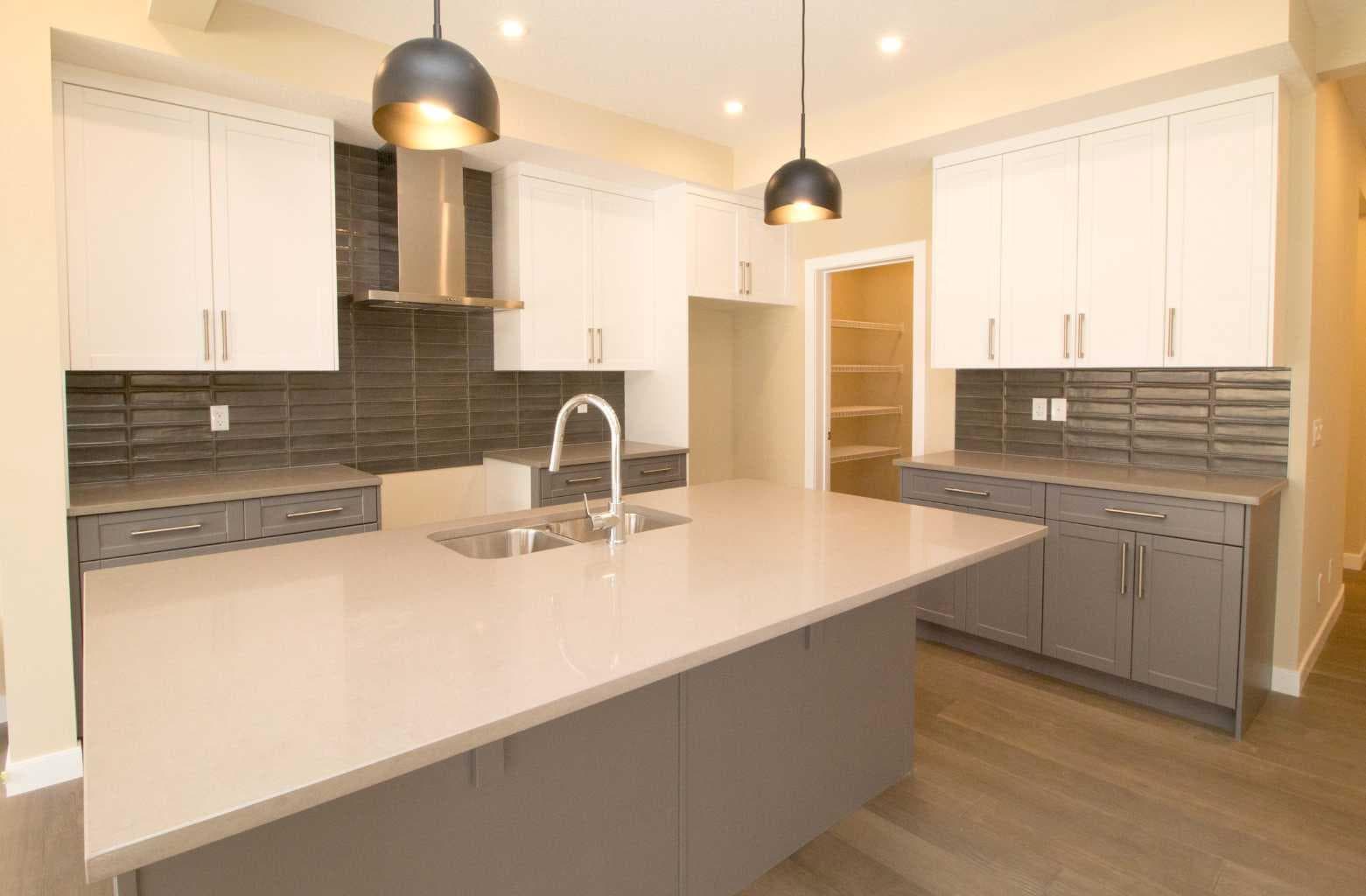 63 Sunrise Heath 