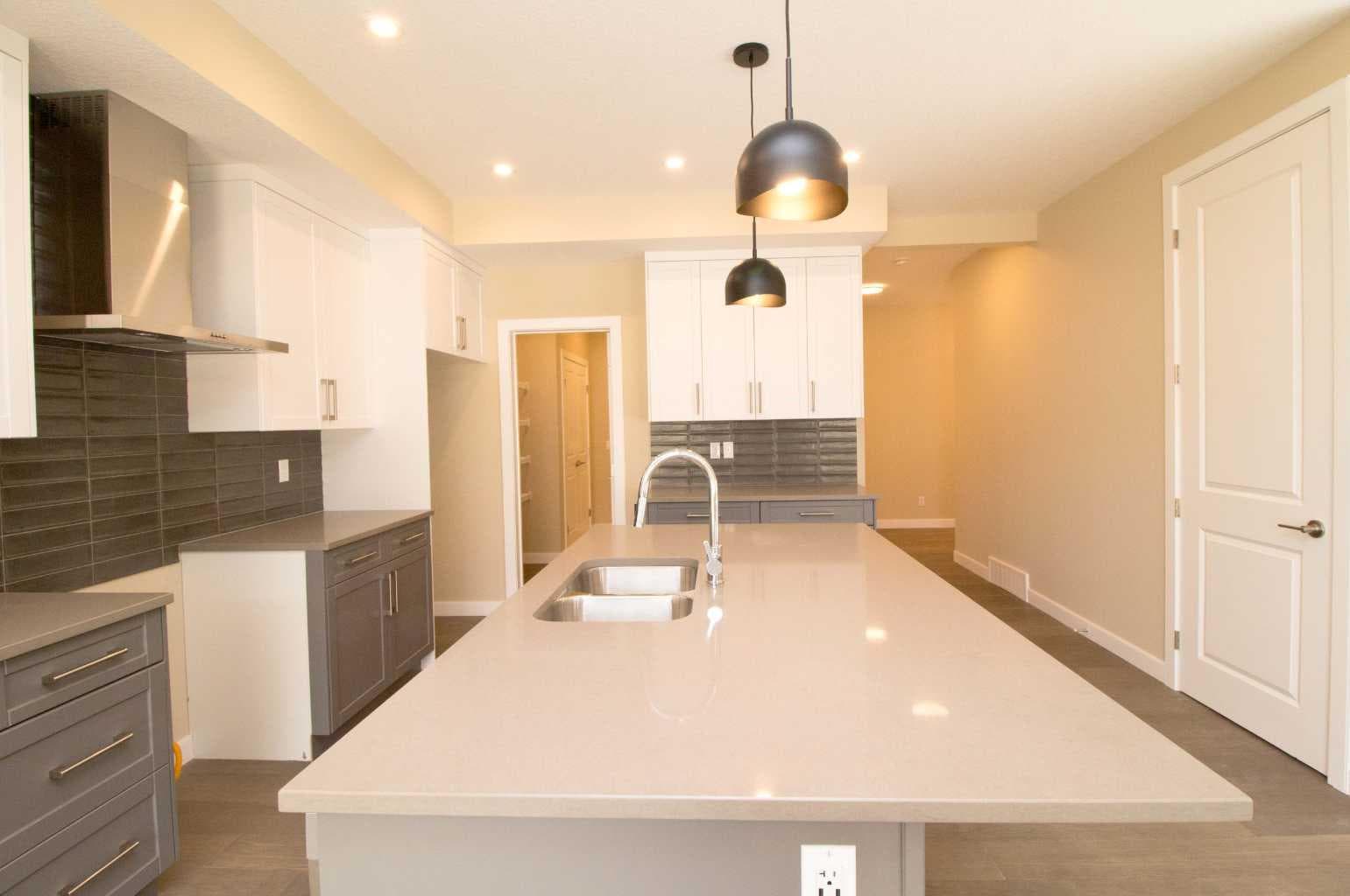 63 Sunrise Heath 