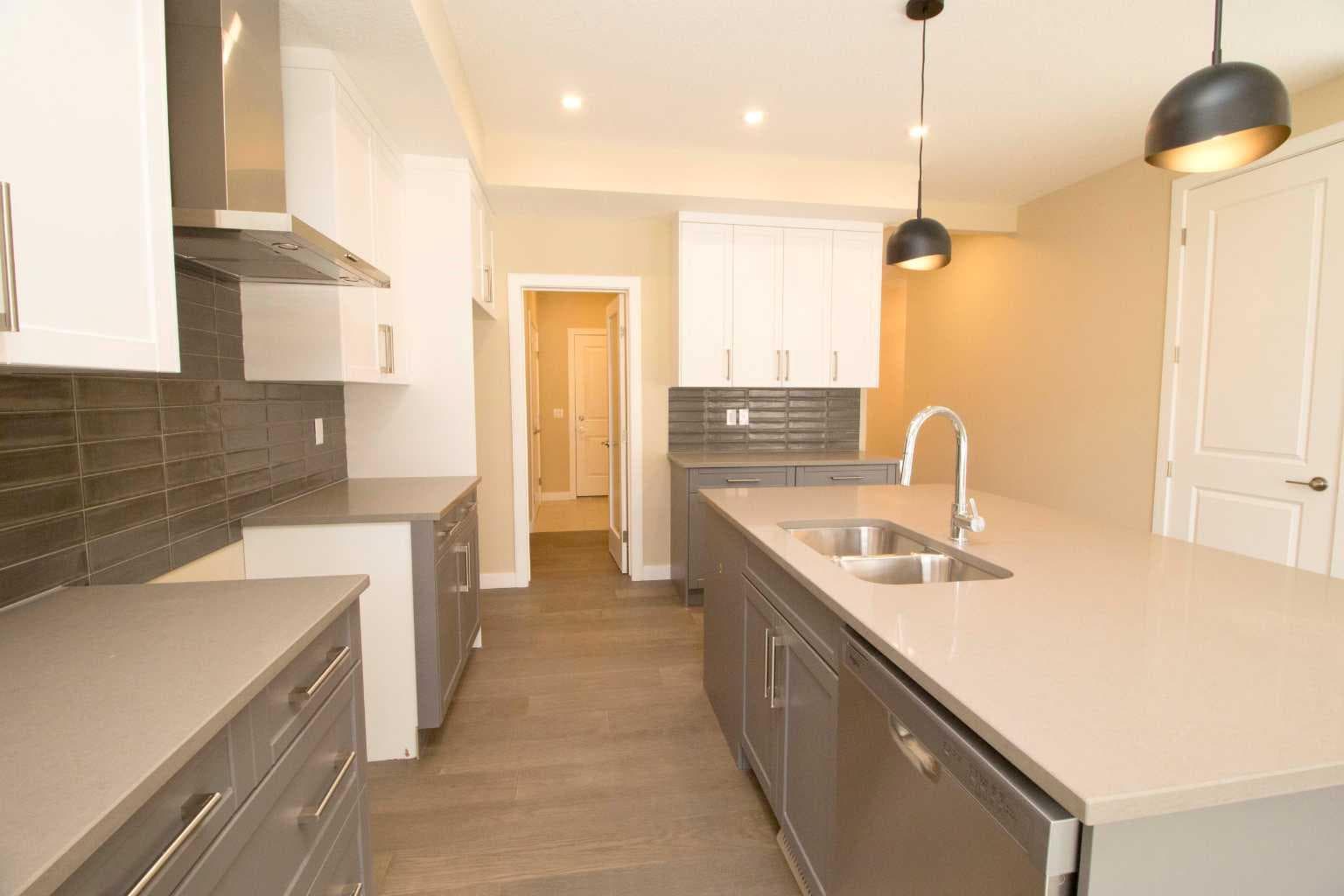 63 Sunrise Heath 