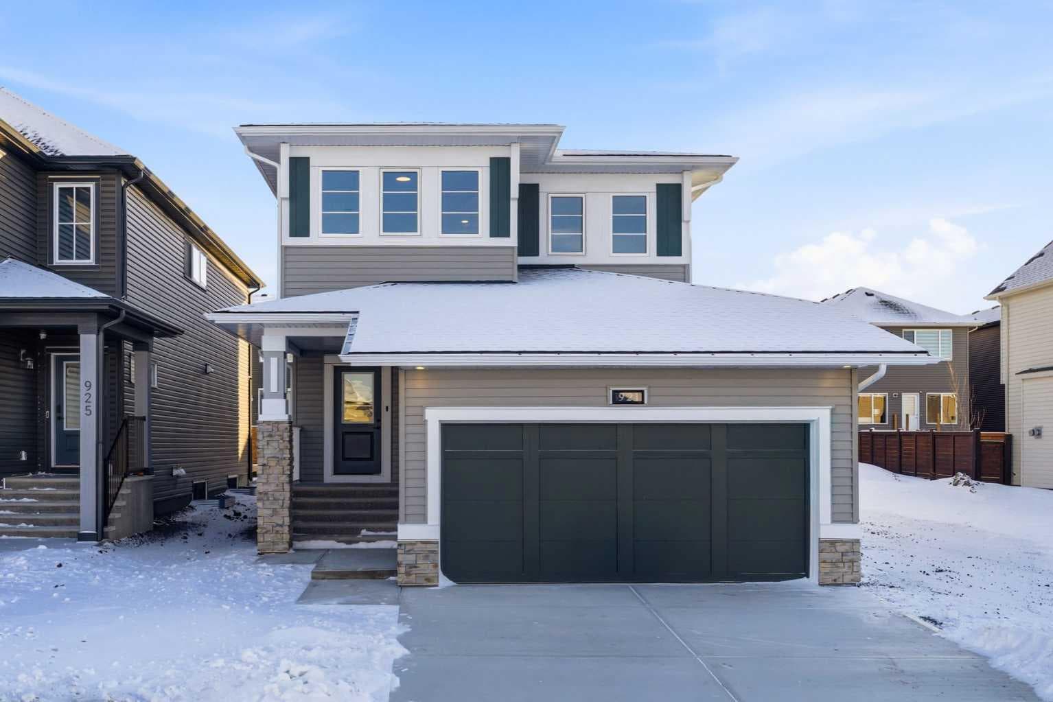 921 Chinook Winds Meadow SW