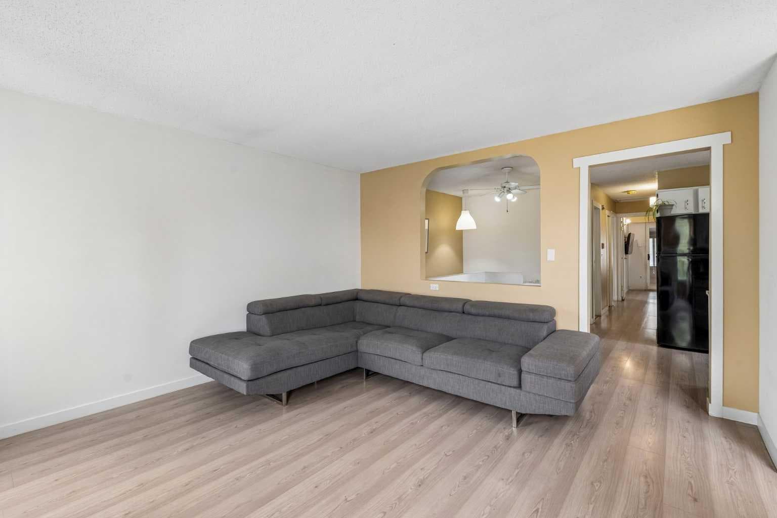212 Whitman Place NE