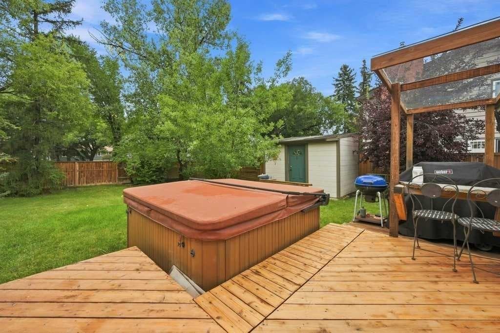 6 Varcourt Place NW