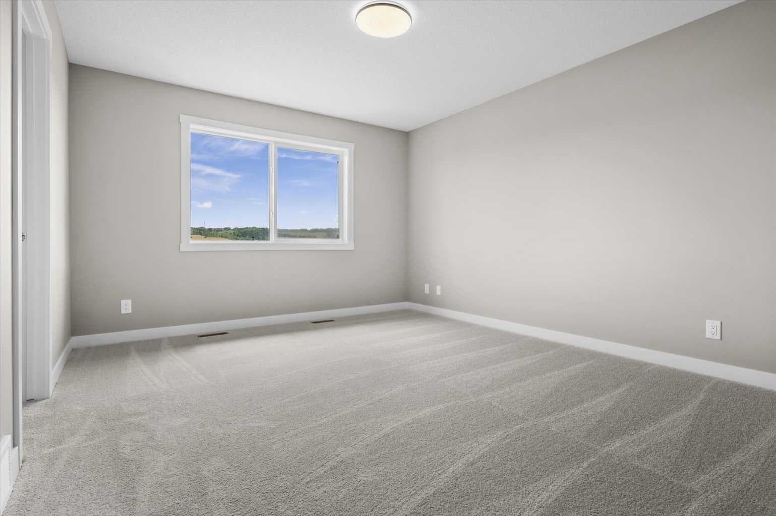 8 Topaz Place 