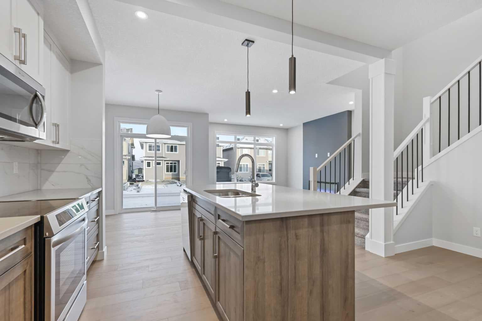 8 Topaz Place 