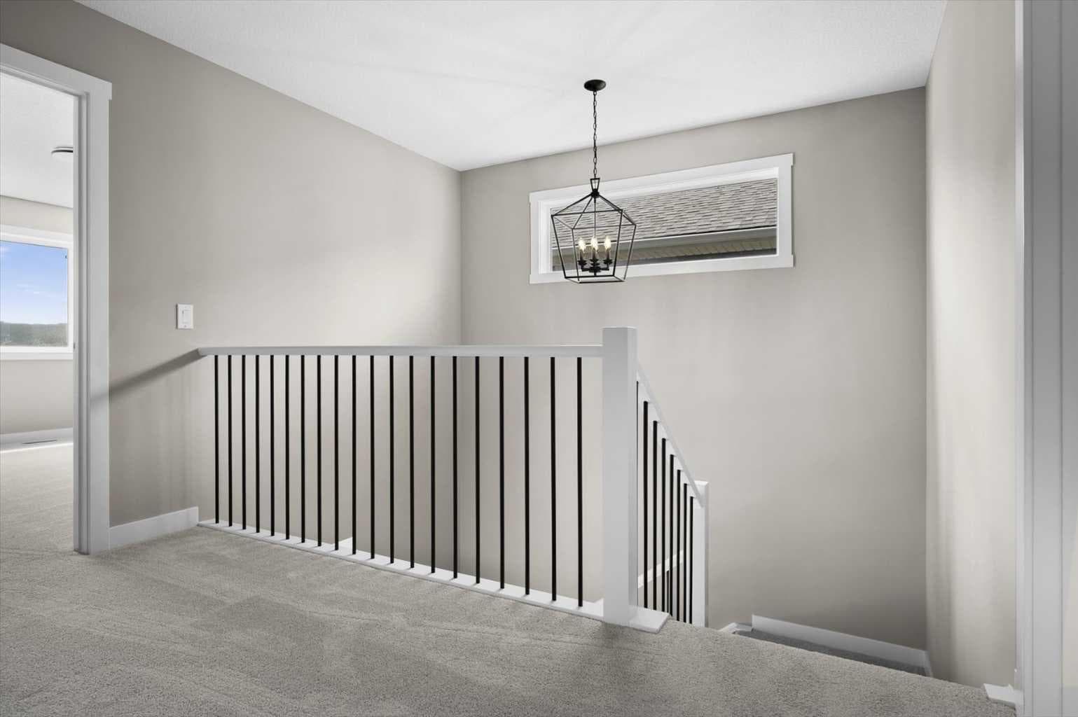 8 Topaz Place 