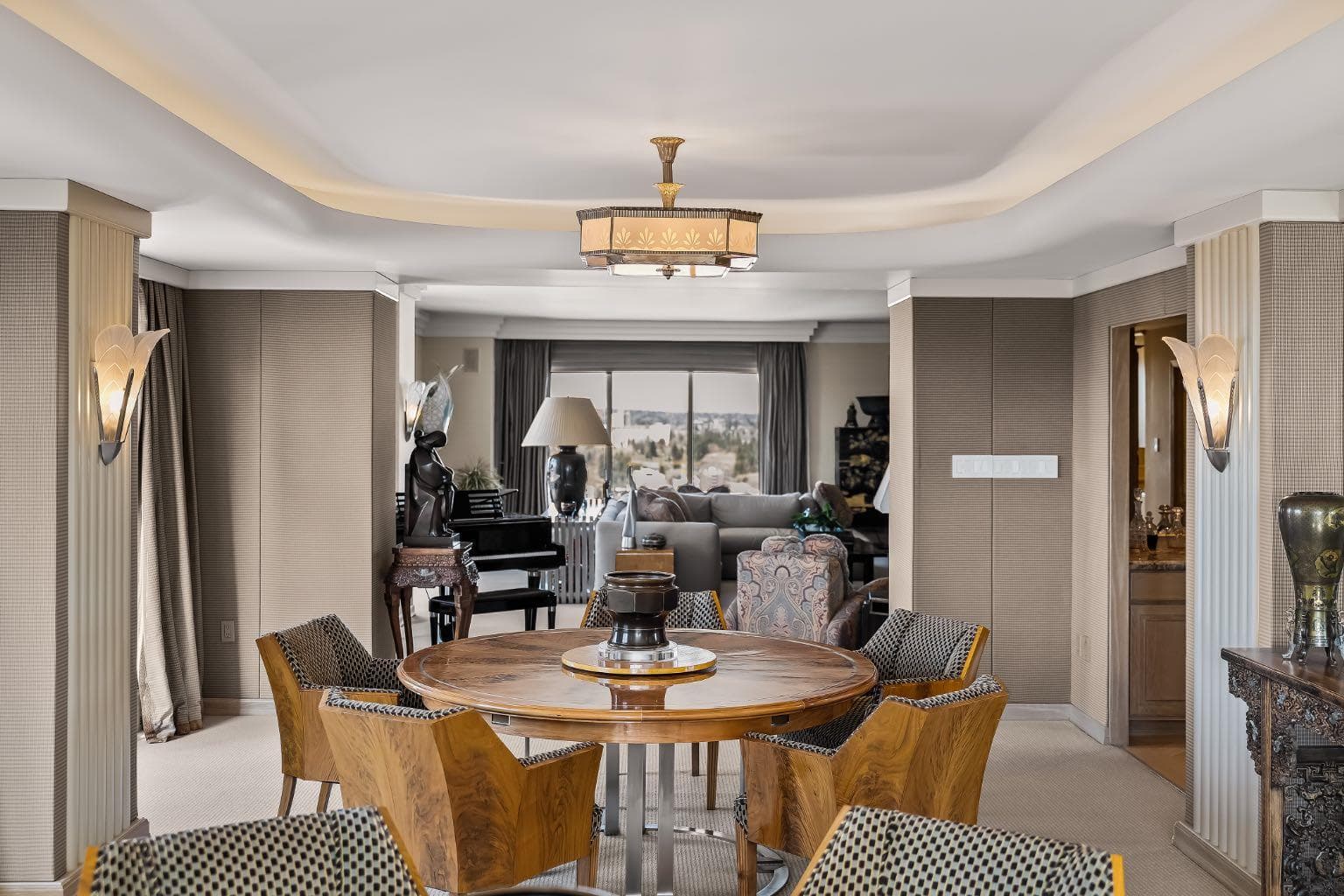 2800, 1100 8 Avenue SW