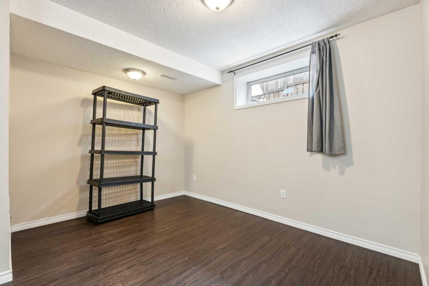 73 Rocky Ridge Heath NW