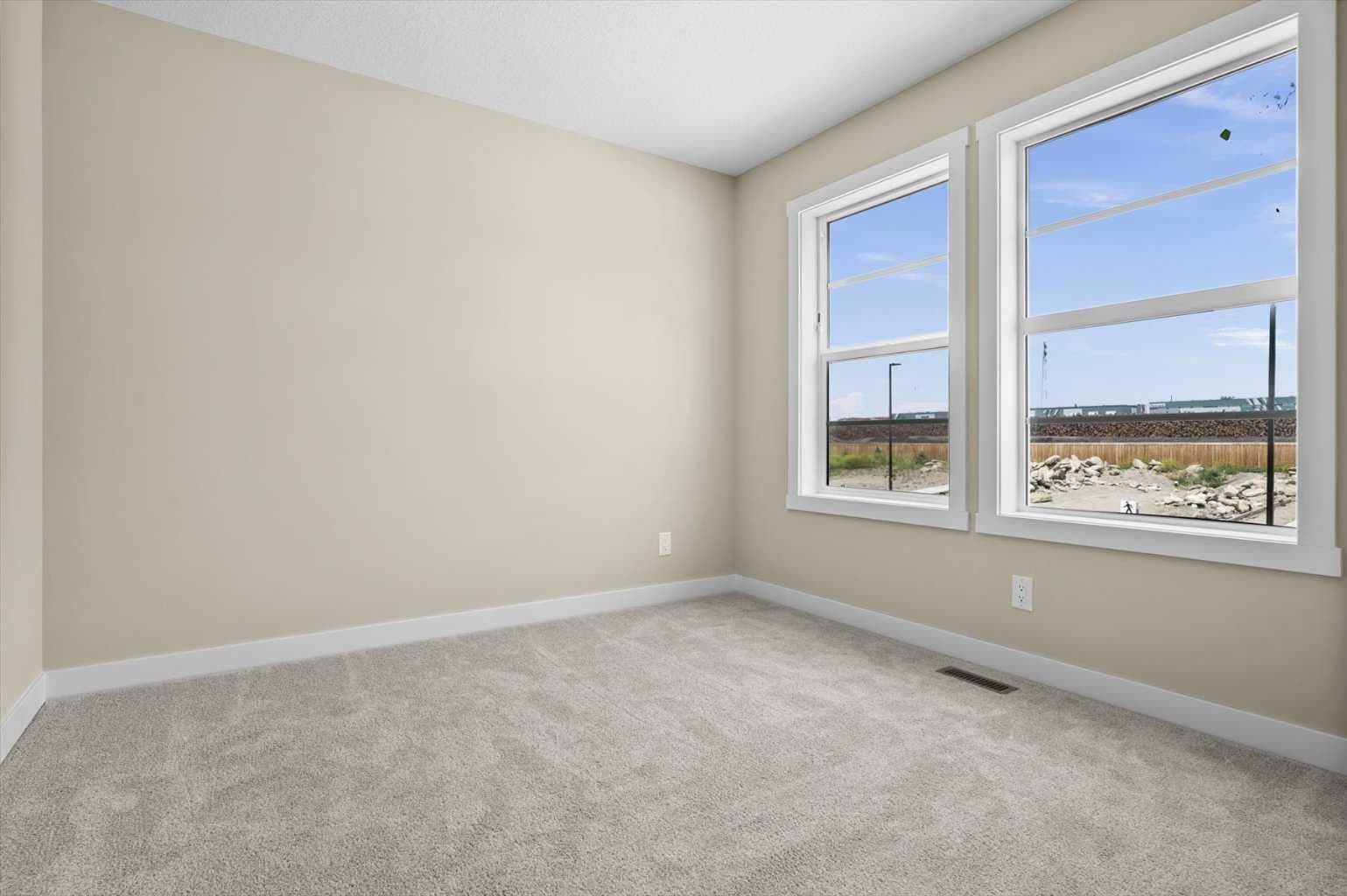 4 Topaz Place 
