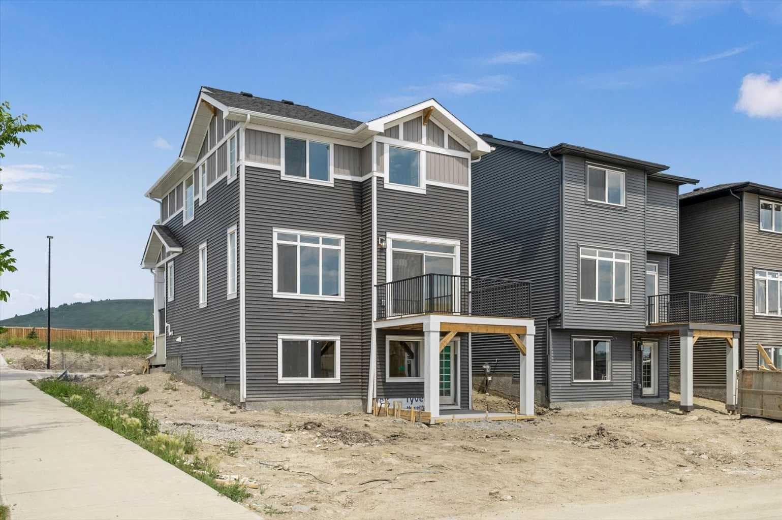 4 Topaz Place 