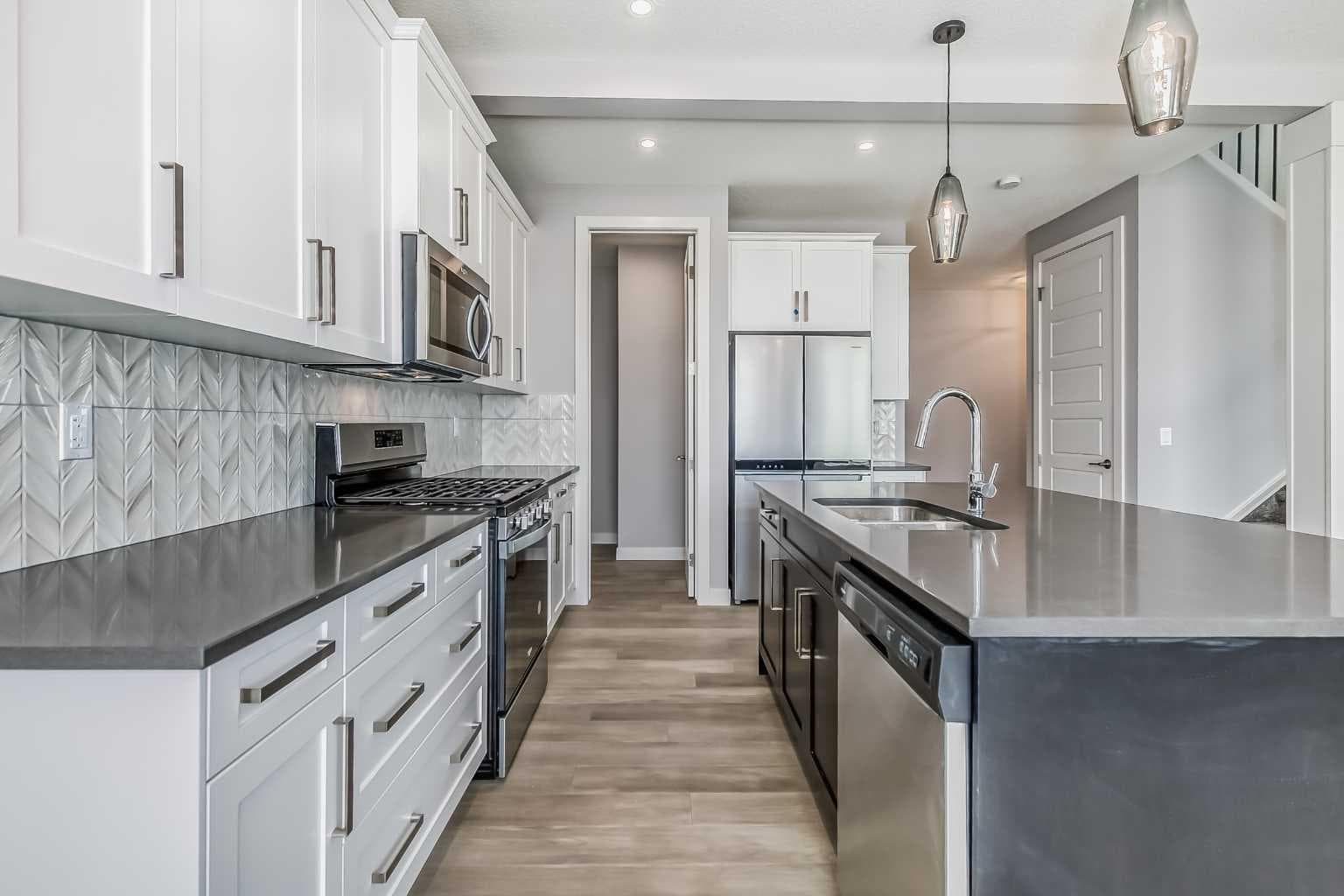4 Topaz Place 