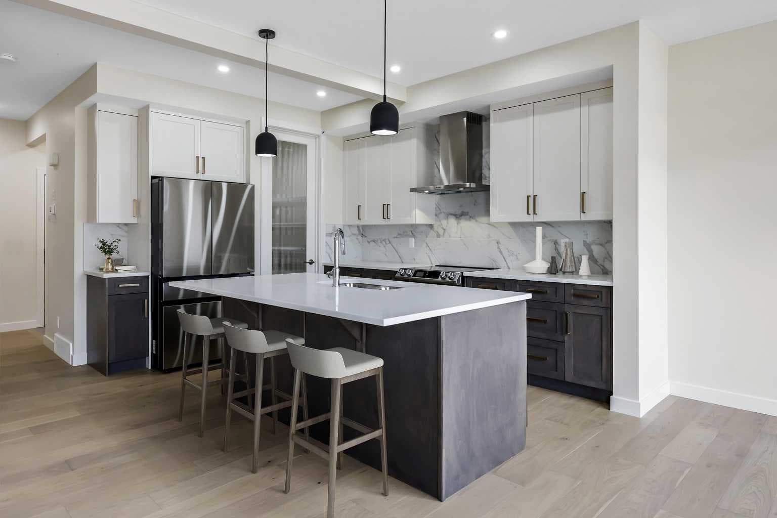 4 Topaz Place 