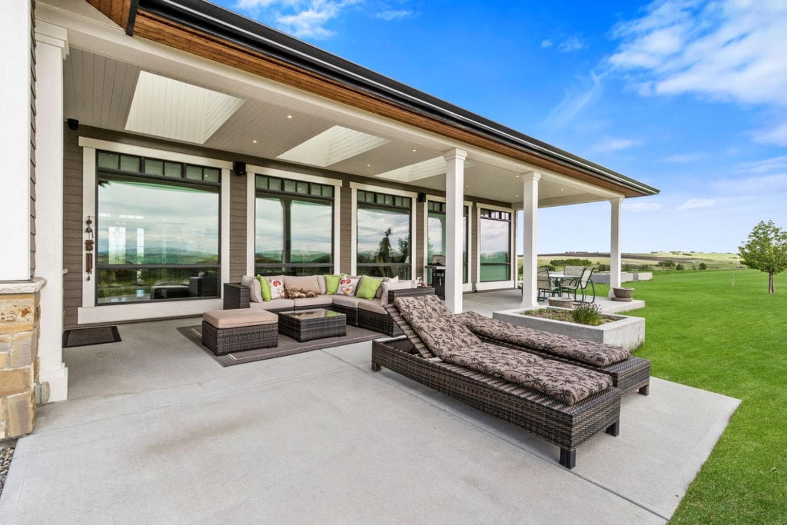 285065 Symons Valley Road 