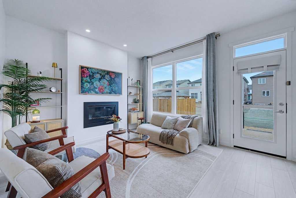 250 Hotchkiss Common SE
