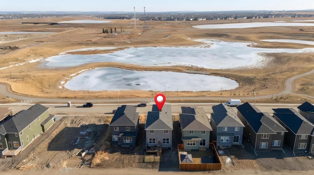 250 Hotchkiss Common SE