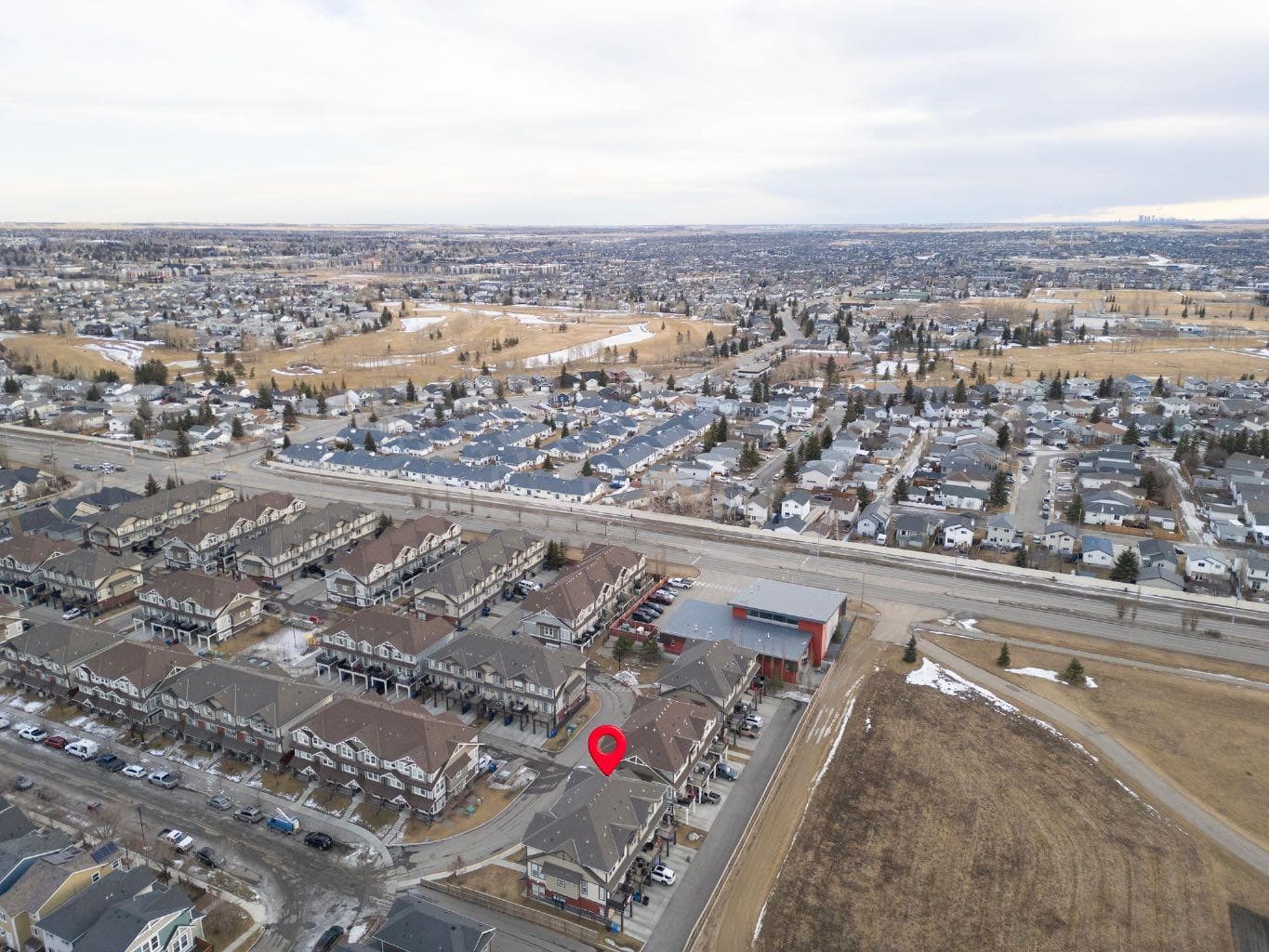 2001, 280 Williamstown Close NW