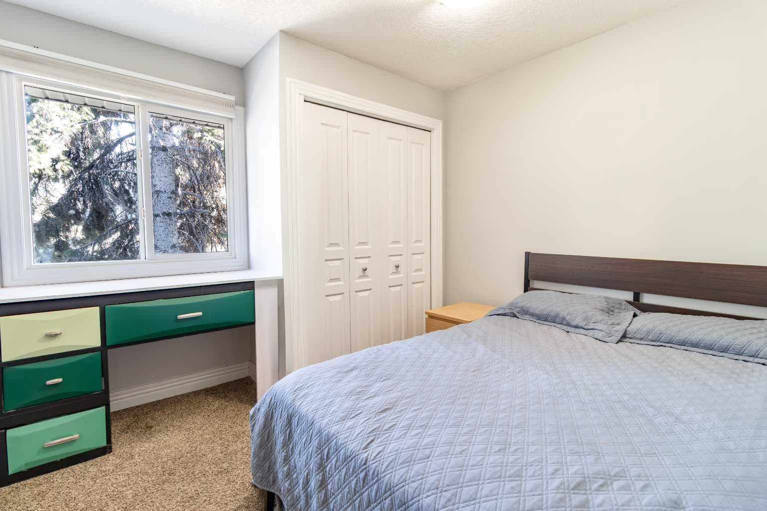 175, 77 Glamis Green SW