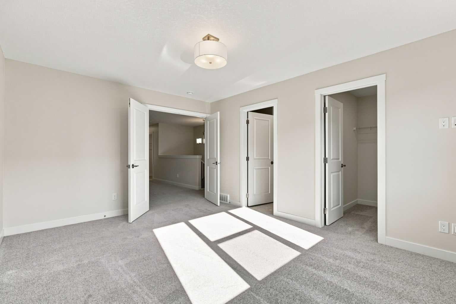 76 Buffaloberry Manor SE
