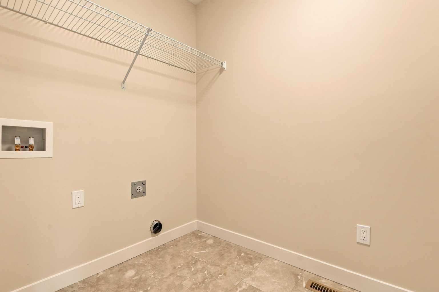 76 Buffaloberry Manor SE