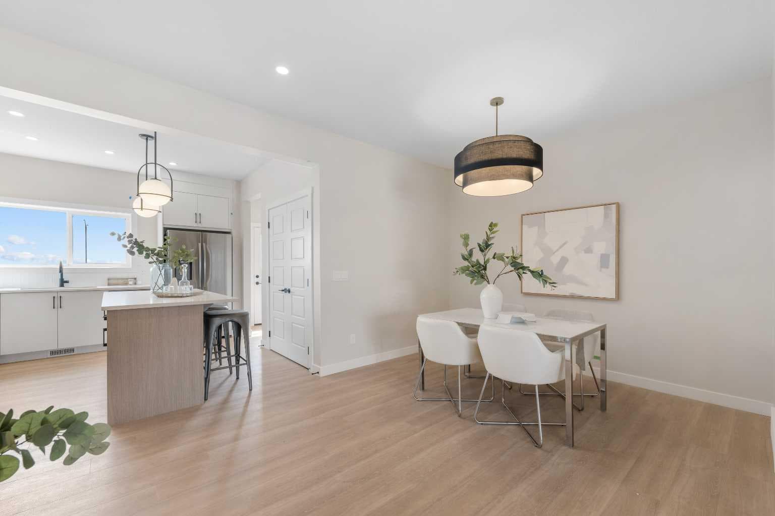 84 Buffaloberry Manor SE