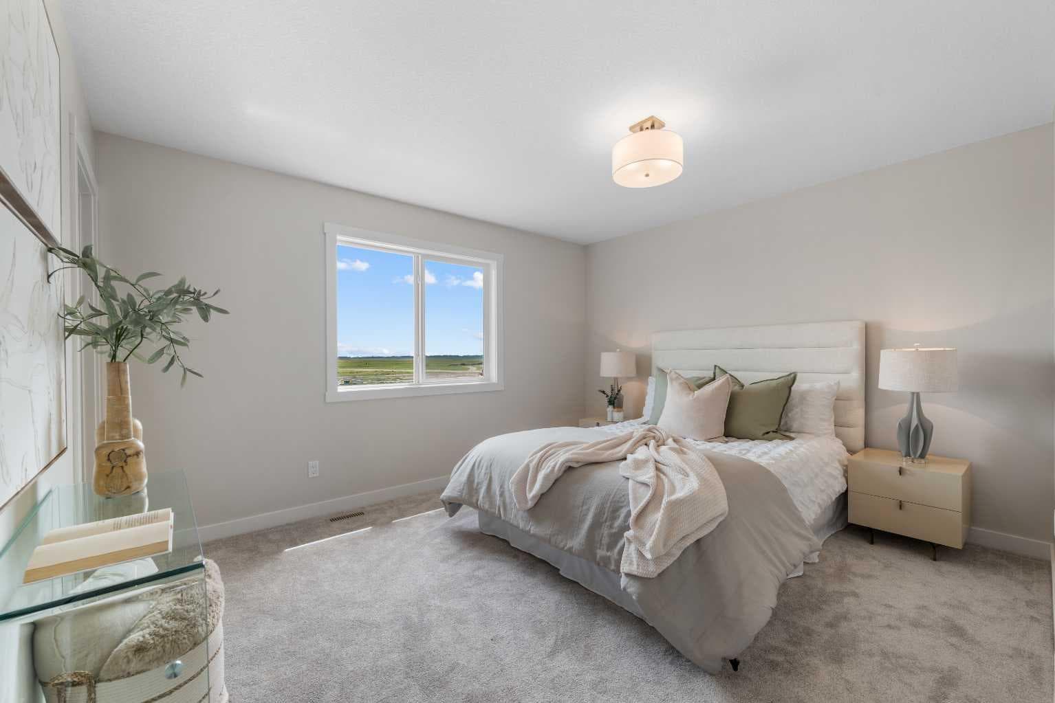 84 Buffaloberry Manor SE