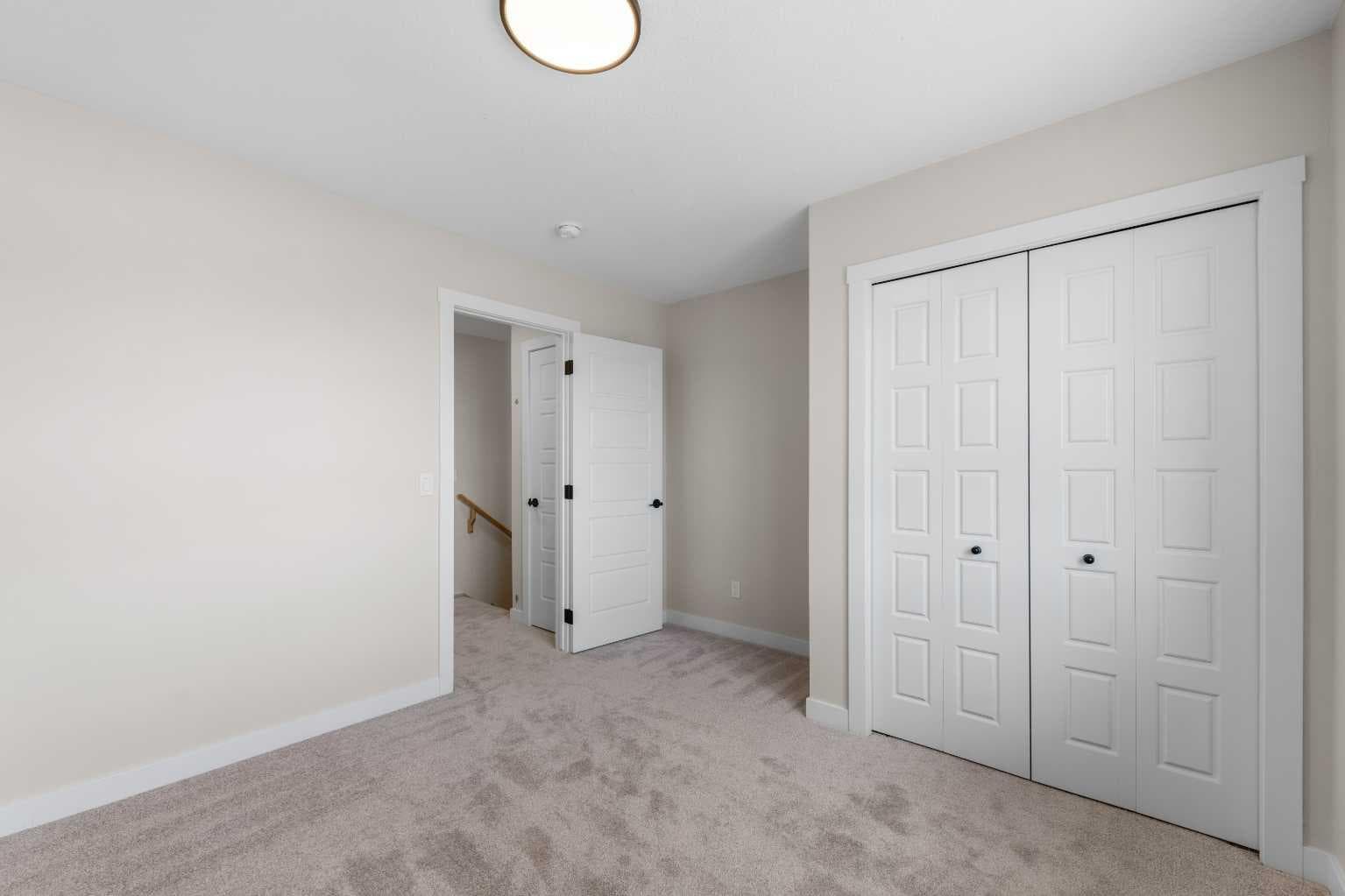 84 Buffaloberry Manor SE
