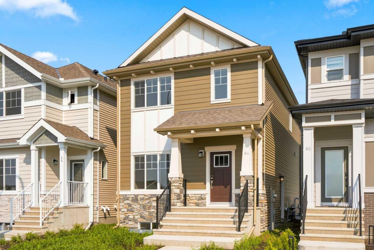 84 Buffaloberry Manor SE