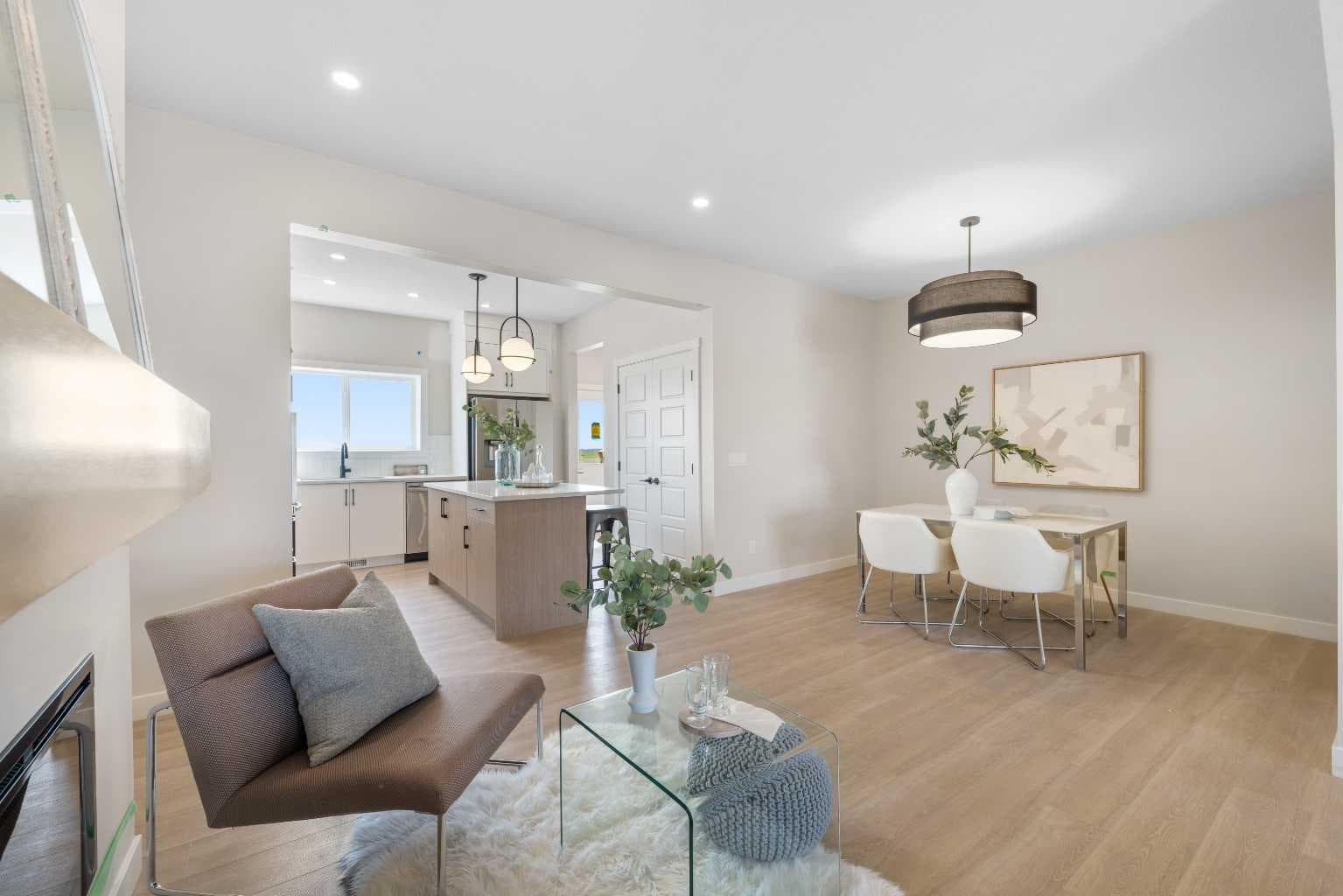 84 Buffaloberry Manor SE