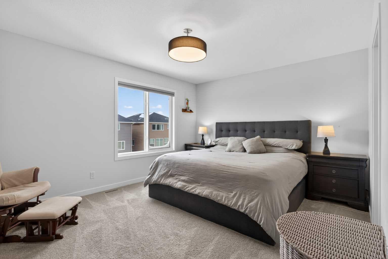 553 Baywater Manor SW