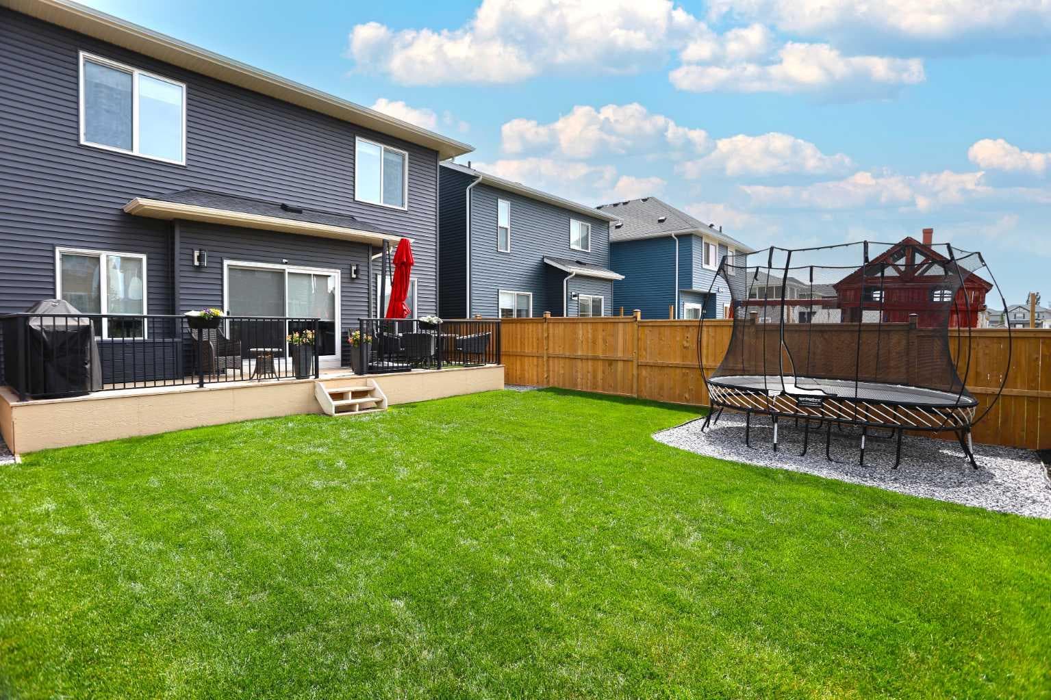 553 Baywater Manor SW