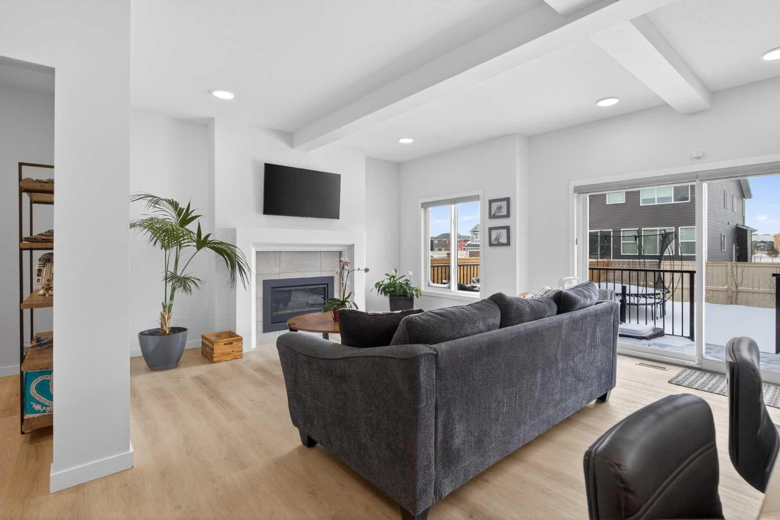 553 Baywater Manor SW