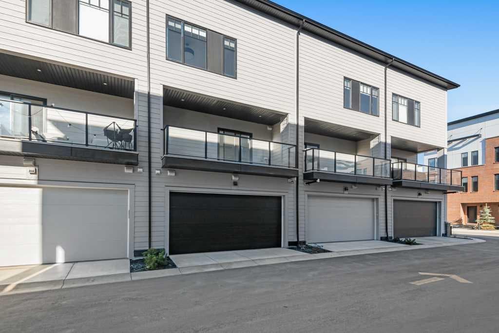 208, 8155 8 Avenue SW