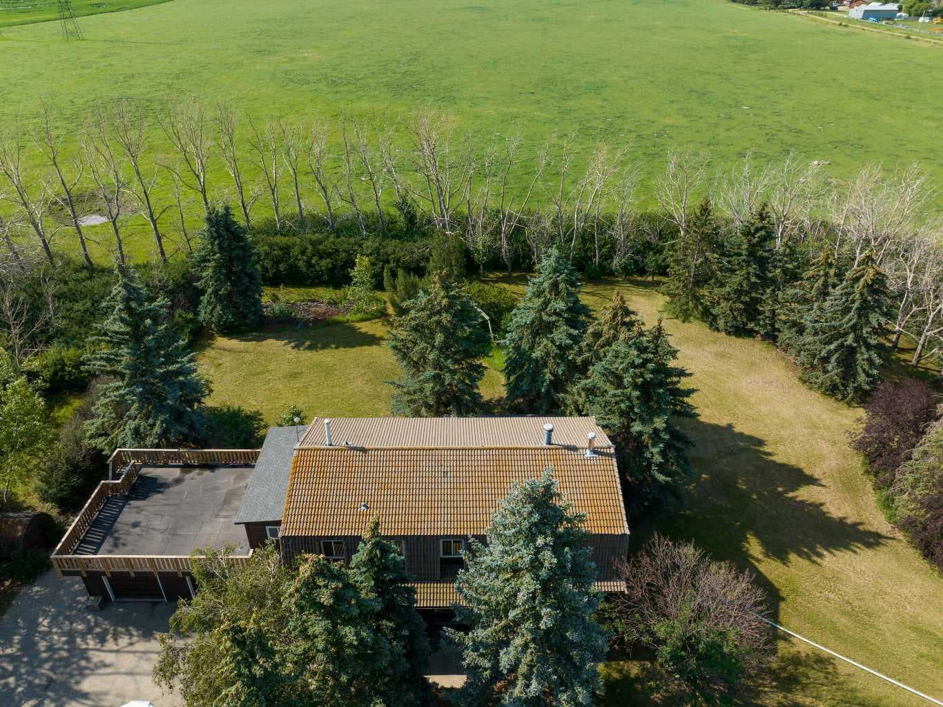 281141 TOWNSHIP ROAD 274  