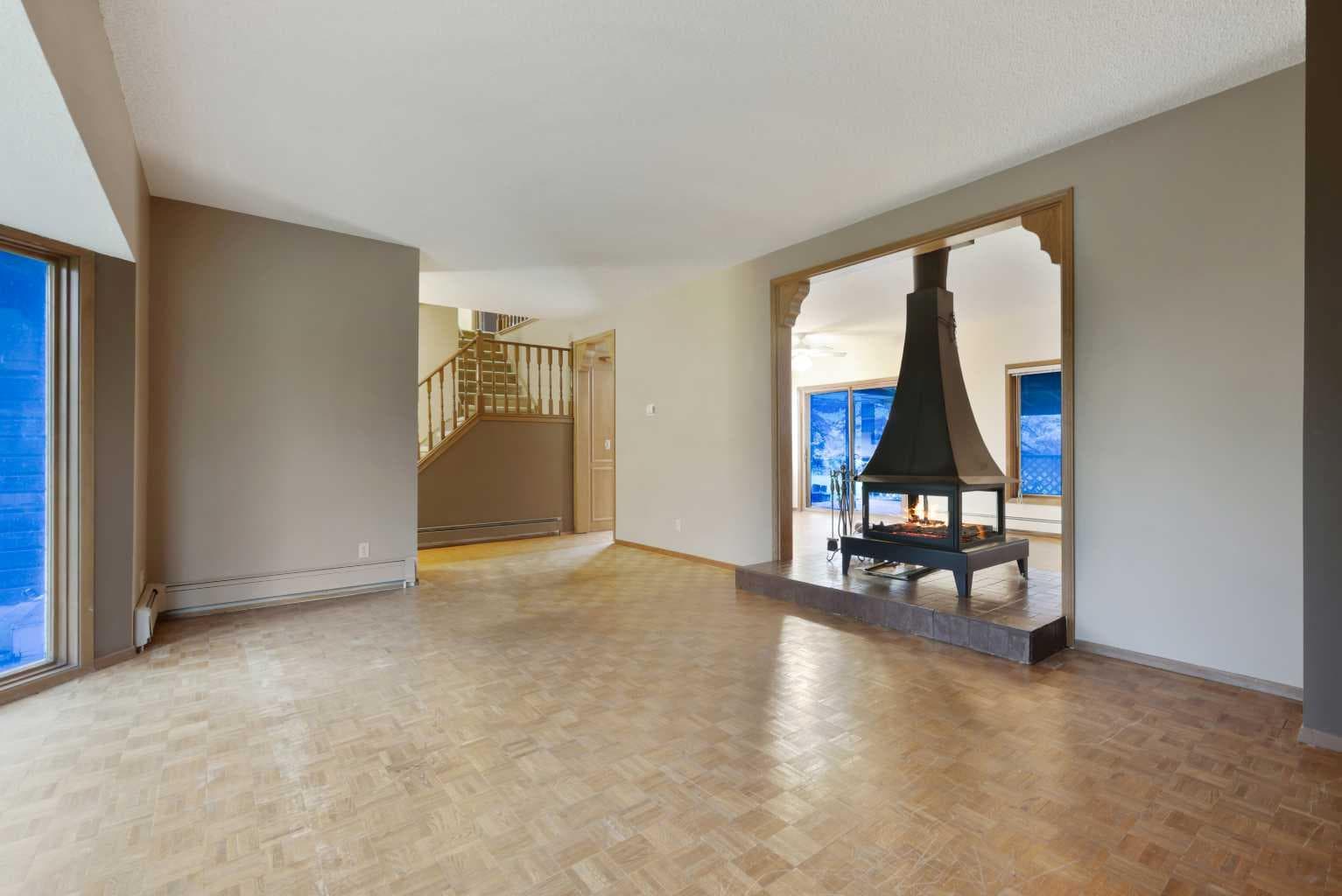 281141 TOWNSHIP ROAD 274  