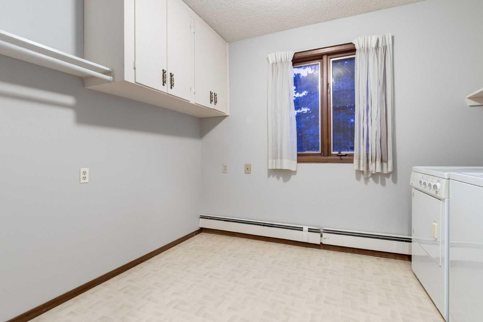 281141 TOWNSHIP ROAD 274  
