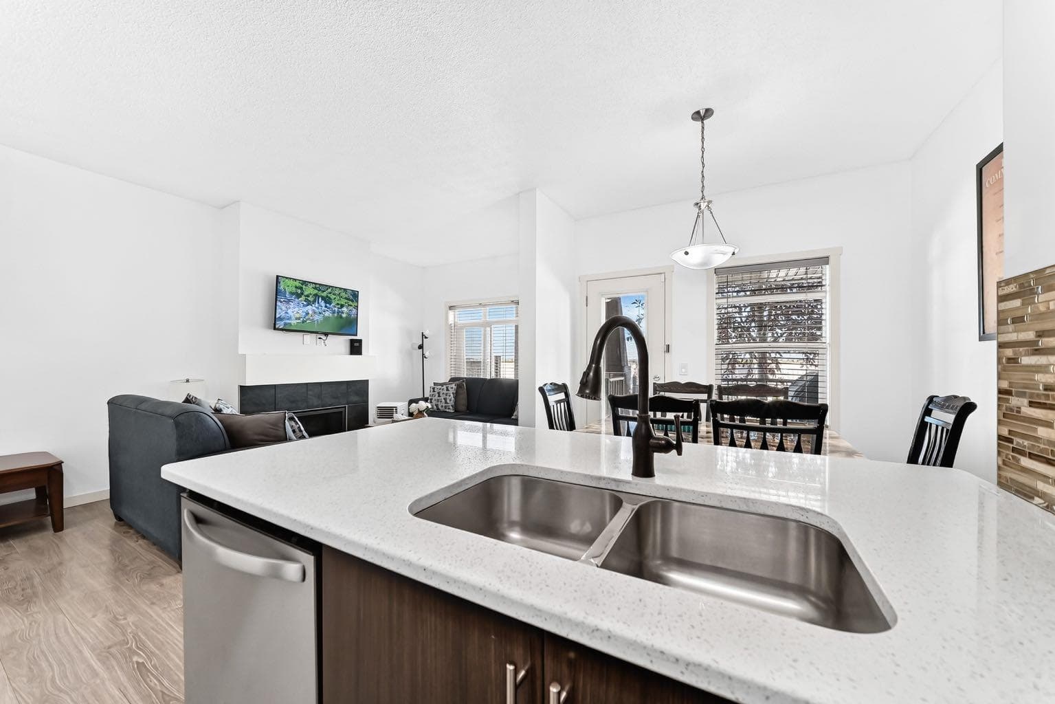 337 COPPERPOND Landing SE