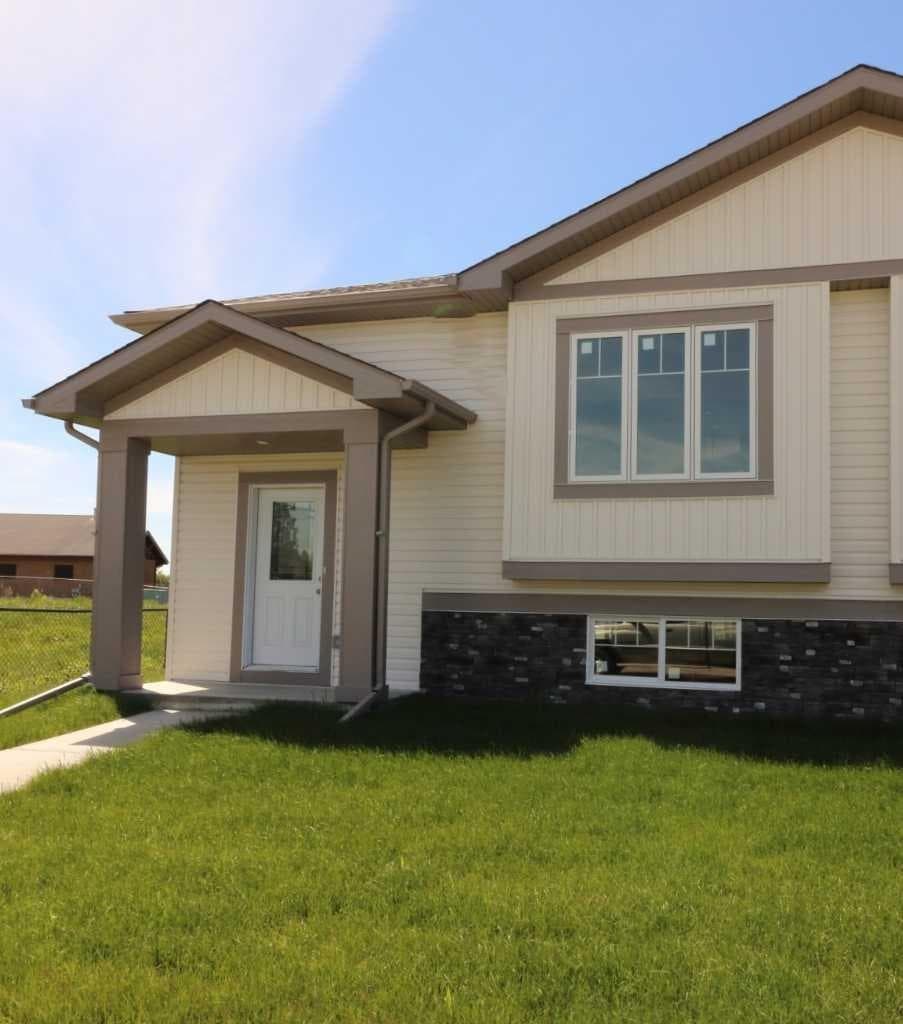 447 Henricks Drive 