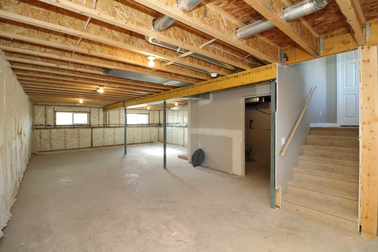 447 Henricks Drive 