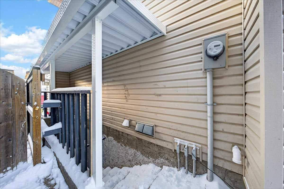 34 Saddlecrest Crescent NE