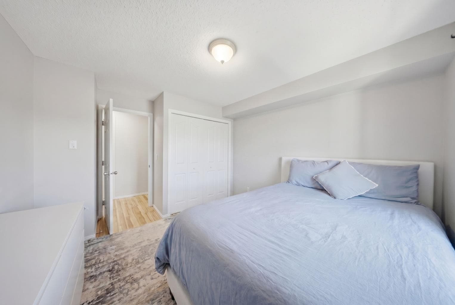 1309, 2395 Eversyde Avenue SW