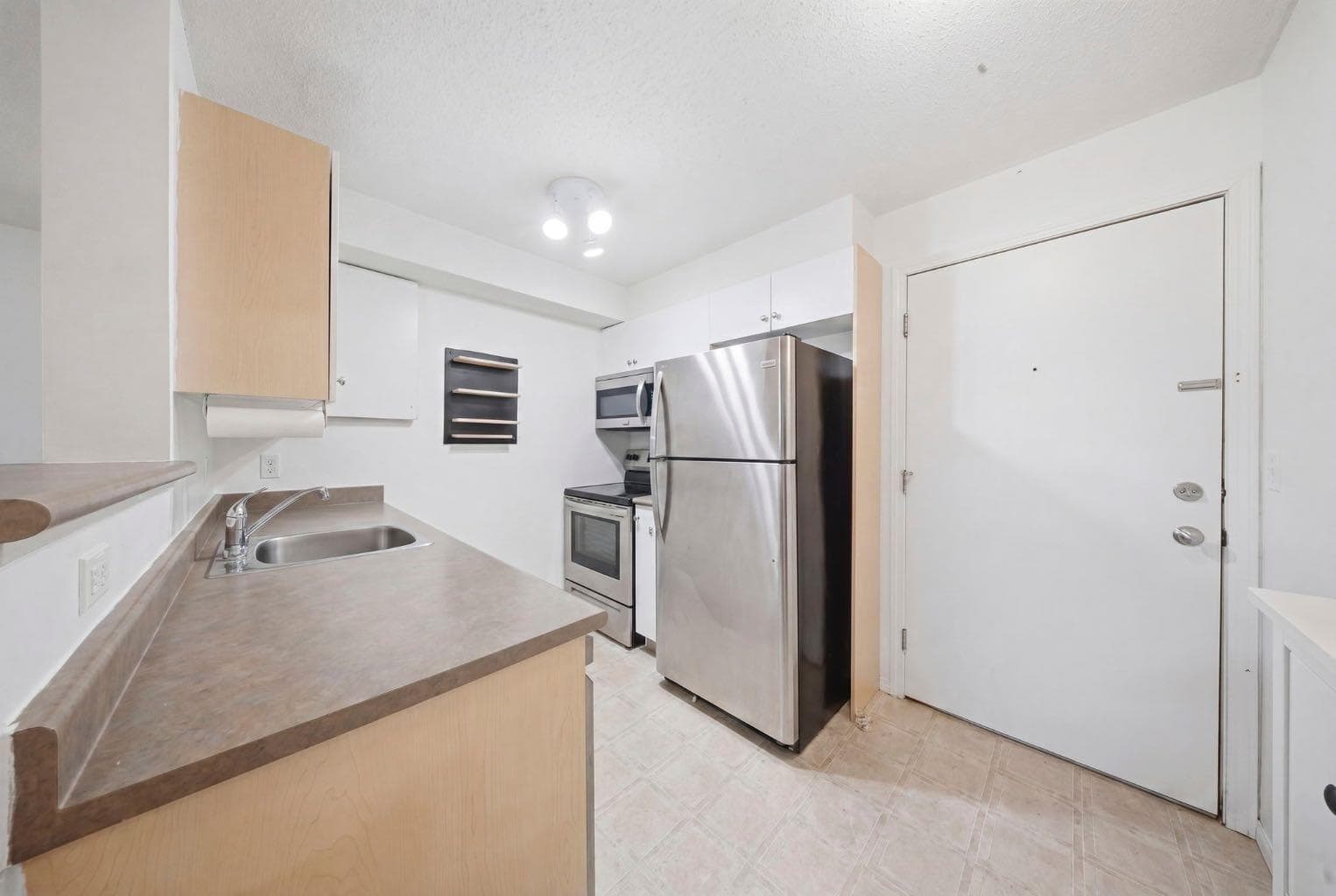 1309, 2395 Eversyde Avenue SW