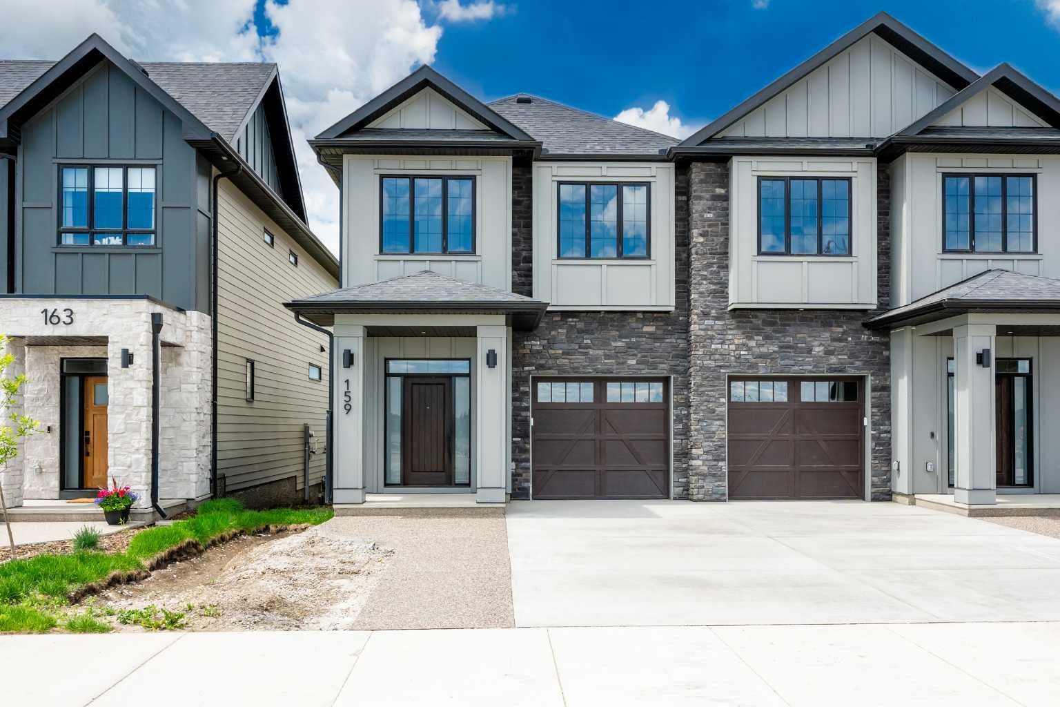 159 Greenwich Drive NW