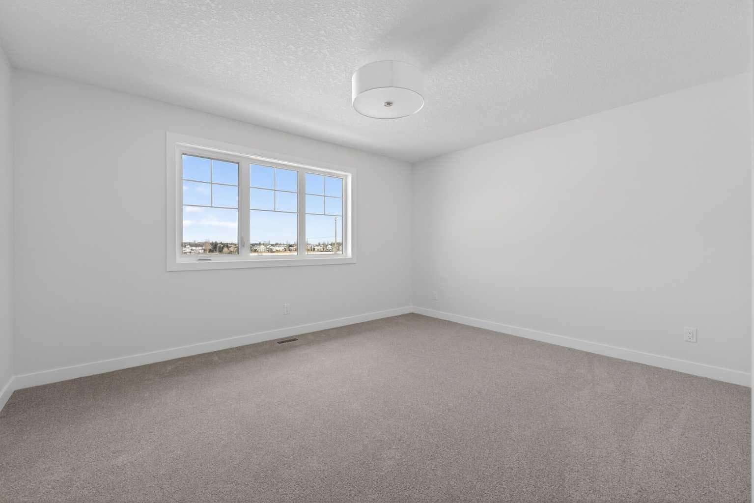 159 Greenwich Drive NW