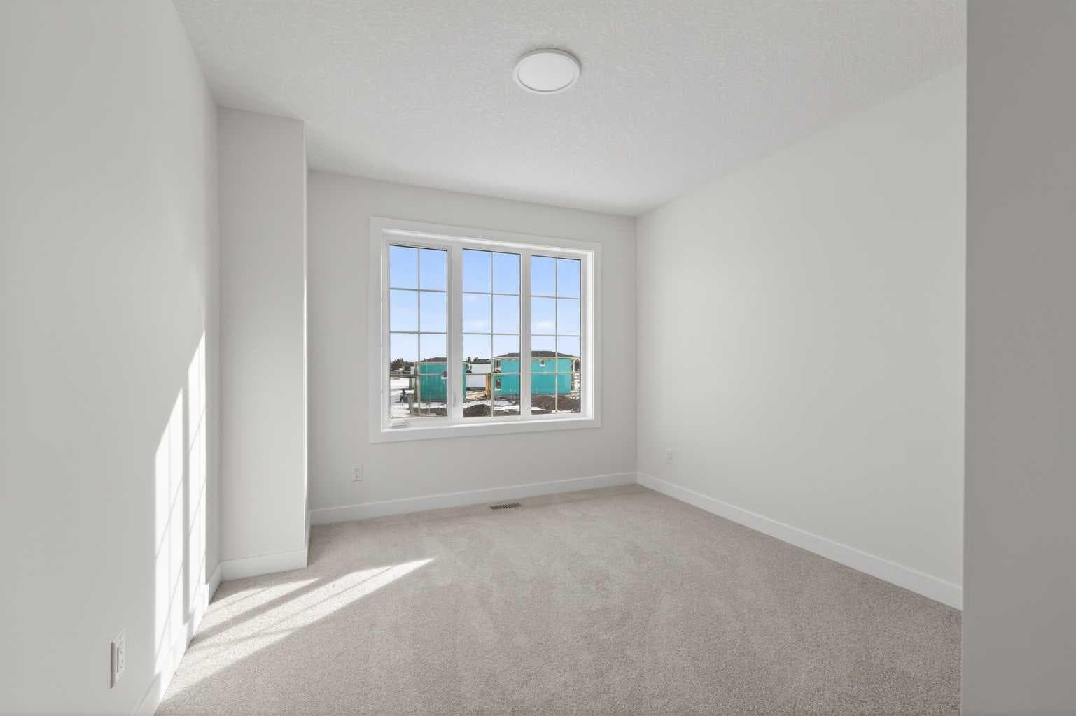 159 Greenwich Drive NW