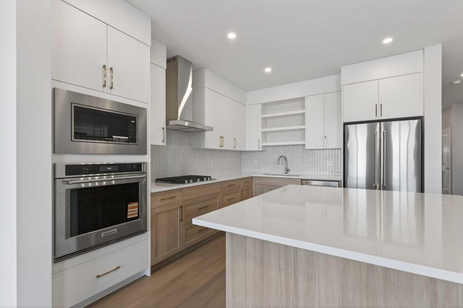 159 Greenwich Drive NW