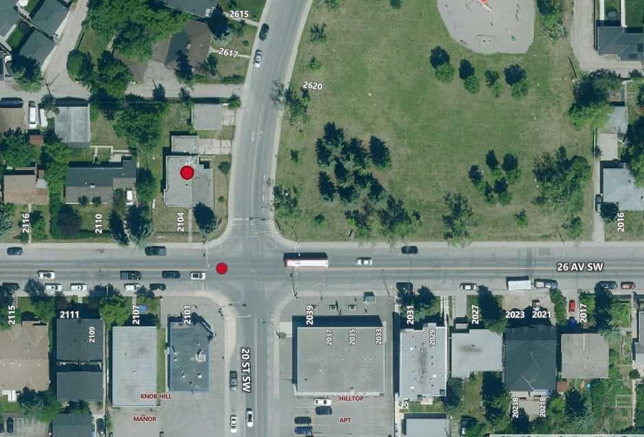 2104 26 Avenue SW