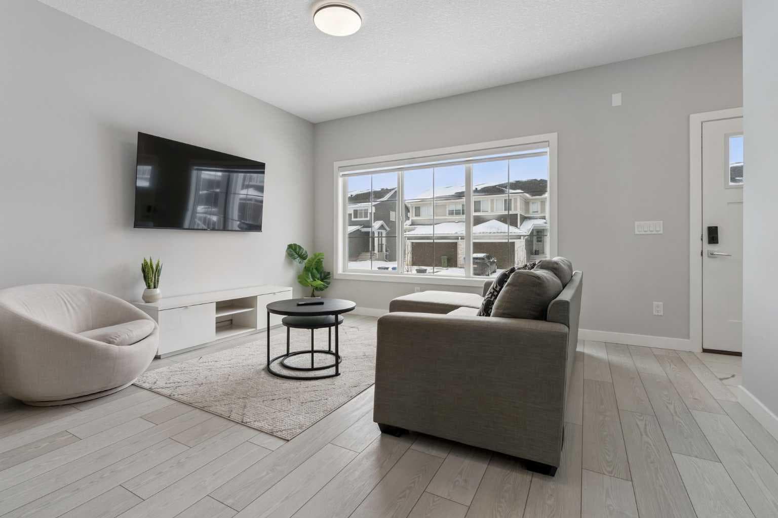 556 Chelsea Gardens 