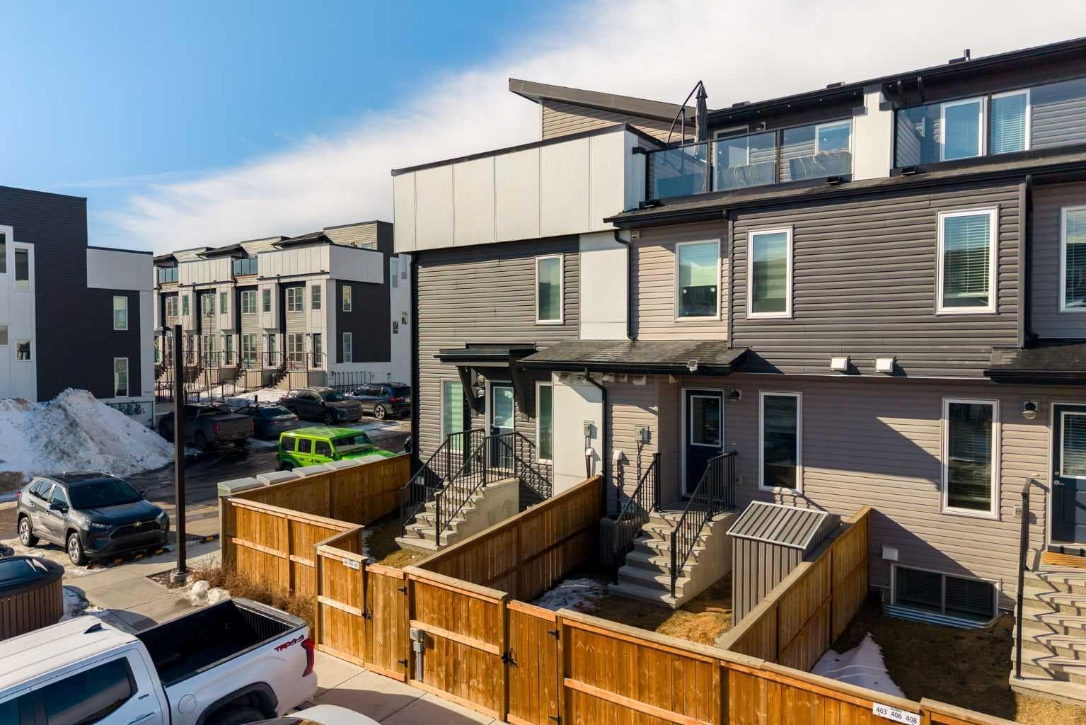 403, 474 Seton Circle SE