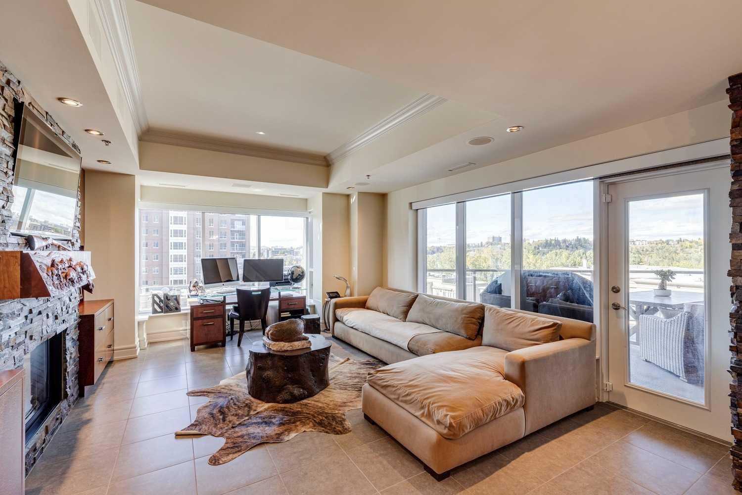 702, 600 Princeton Way SW
