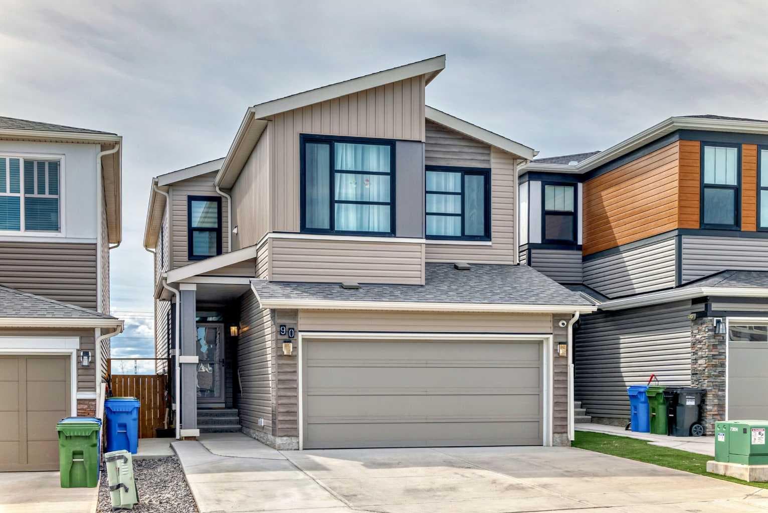 90 Howse Common NE